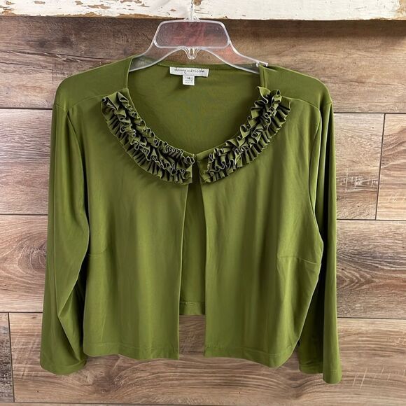 DANNY AND NICOLE Ladies Cropped Ruffled Forest Green Cardigan Jacket Size 14 - Picture 2 of 8